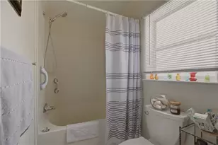 8 North Dr, Portsmouth, RI 02871 - Photo 22