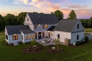416 Bridgetown Rd, South Kingstown, RI 02874 - Photo 2