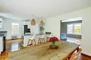 35 Sheffield Ave, Pawtucket, RI 02860 - Photo 16
