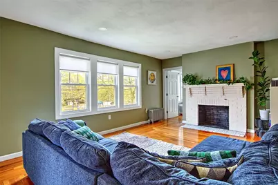 35 Sheffield Avenue, Pawtucket, RI 02860 - Photo 8