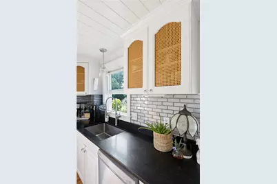 76 Redwood Road, Portsmouth, RI 02871 - Photo 10