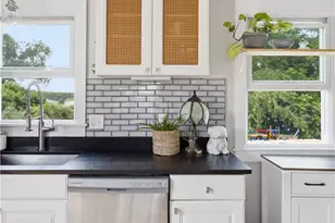76 Redwood Rd, Portsmouth, RI 02871 - Photo 12