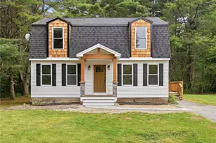 18 Teaberry Ln, Hopkinton, RI 02832 - Photo 1