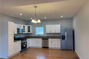 184 Avenue C, Woonsocket, RI 02895 - Photo 2