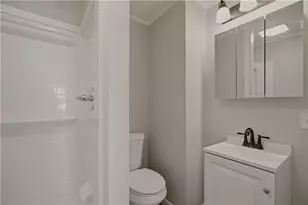 49 Dexter St, Portsmouth, RI 02871 - Photo 22