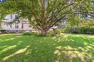 473 S Main St, Woonsocket, RI 02895 - Photo 34