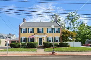 43 Armistice Blvd, Pawtucket, RI 02860 - Photo 2