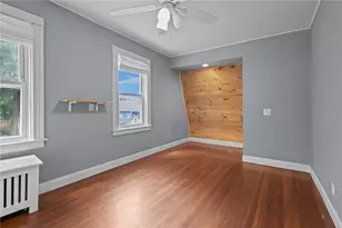 49 Woodbine St, Providence, RI 02906 - Photo 18
