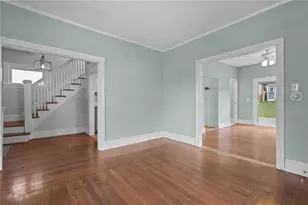 49 Woodbine St, Providence, RI 02906 - Photo 8