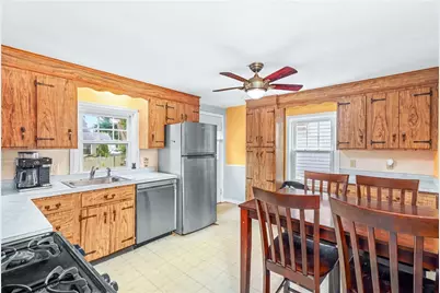 75 Thurston Street, East Providence, RI 02915 - Photo 12