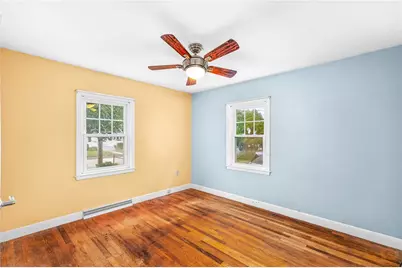 75 Thurston Street, East Providence, RI 02915 - Photo 14