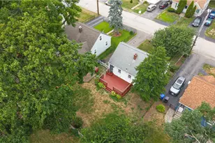 75 Thurston St, East Providence, RI 02915 - Photo 36