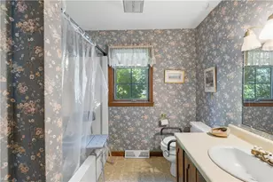 54 Narragansett Blvd, Portsmouth, RI 02871 - Photo 16