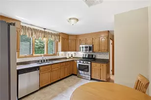 42 Grand Ave, Warwick, RI 02889 - Photo 12