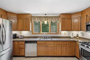 42 Grand Ave, Warwick, RI 02889 - Photo 10