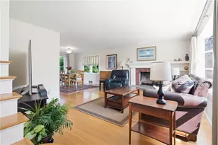 19 Crowfield Dr, Warwick, RI 02888 - Photo 6