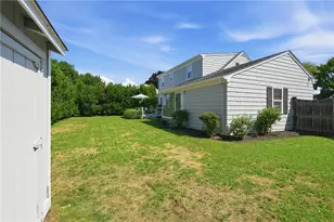 19 Crowfield Dr, Warwick, RI 02888 - Photo 32