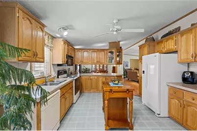 9 Nightingale Lane, Tiverton, RI 02878 - Photo 12