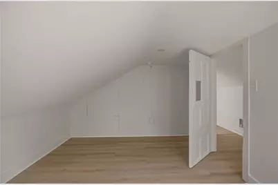17 Dearborn Street, Newport, RI 02840 - Photo 26