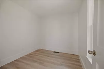 17 Dearborn Street, Newport, RI 02840 - Photo 20