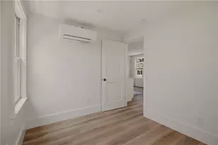 17 Dearborn St, Newport, RI 02840 - Photo 22