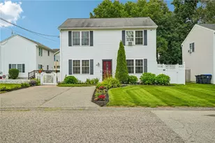 60 Sherman Ave, Cumberland, RI 02864 - Photo 2