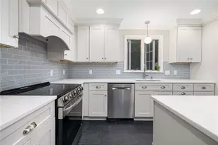 77 Mockingbird Ln, South Kingstown, RI 02879 - Photo 6