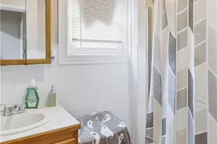 171 Lyon Ave, East Providence, RI 02914 - Photo 12