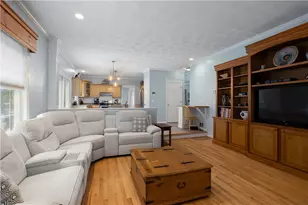 364 Orchard Woods Dr, North Kingstown, RI 02874 - Photo 18