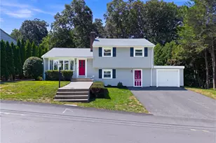 33 Shirley Dr, Cumberland, RI 02864 - Photo 1