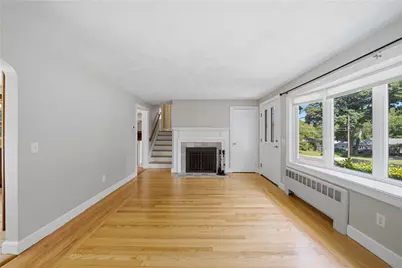33 Shirley Drive, Cumberland, RI 02864 - Photo 8