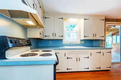 69 Douglas Road, Warwick, RI 02886 - Photo 16