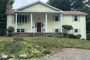 31 Karen Ann Dr, Smithfield, RI 02917 - Photo 1