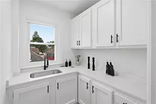 20 Nevada Ave, East Providence, RI 02916 - Photo 12
