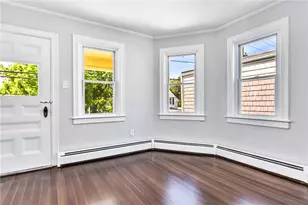 53 Maple Ave, Barrington, RI 02806 - Photo 10