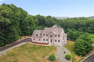 14 Longbrook Dr, Cumberland, RI 02864 - Photo 2
