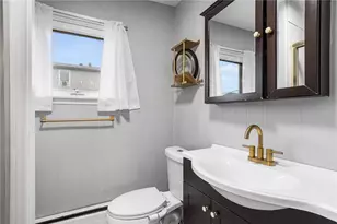 128 Atwood Ave, Pawtucket, RI 02860 - Photo 22