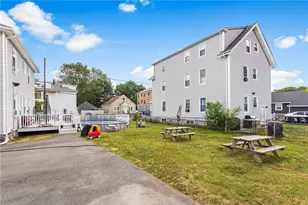 128 Atwood Ave, Pawtucket, RI 02860 - Photo 28
