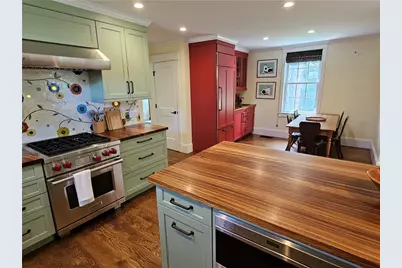 209 Coggeshall Avenue, Newport, RI 02840 - Photo 18