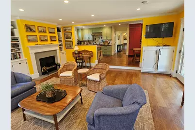 209 Coggeshall Avenue, Newport, RI 02840 - Photo 10