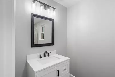 28 Potters Avenue, Providence, RI 02905 - Photo 18