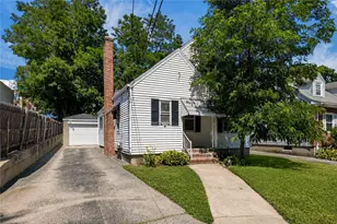 435 Auburn St, Cranston, RI 02910 - Photo 1