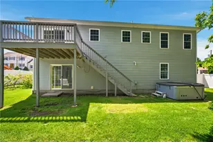 17 Ostend St, Johnston, RI 02919 - Photo 32