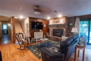 122 Elton Cir, Cranston, RI 02921 - Photo 14