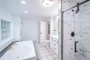 25 Pleasant Ave, Narragansett, RI 02882 - Photo 30