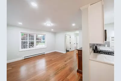 25 Pleasant Avenue, Narragansett, RI 02882 - Photo 14