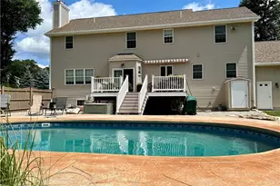 35 East Lantern Rd, Smithfield, RI 02917 - Photo 2