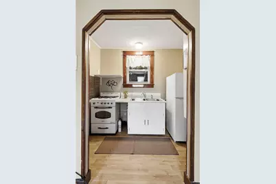 247 West Main Road, Middletown, RI 02842 - Photo 34