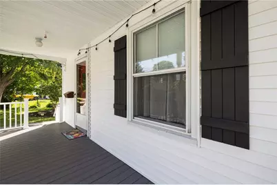 9 Cummings Road, Newport, RI 02840 - Photo 4