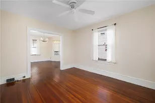 9 Cummings Rd, Newport, RI 02840 - Photo 10